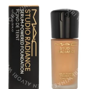 MAC Studio Radiance Serum-Powered Foundation 30ml NC18 fles en verpakking