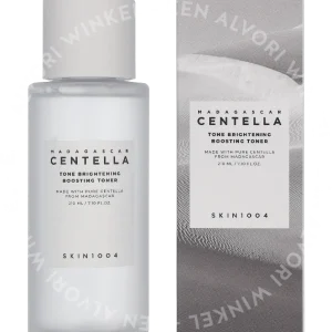 Skin1004 Tone Brightening Boosting Toner Madagascar Centella 210ml  fles en verpakking